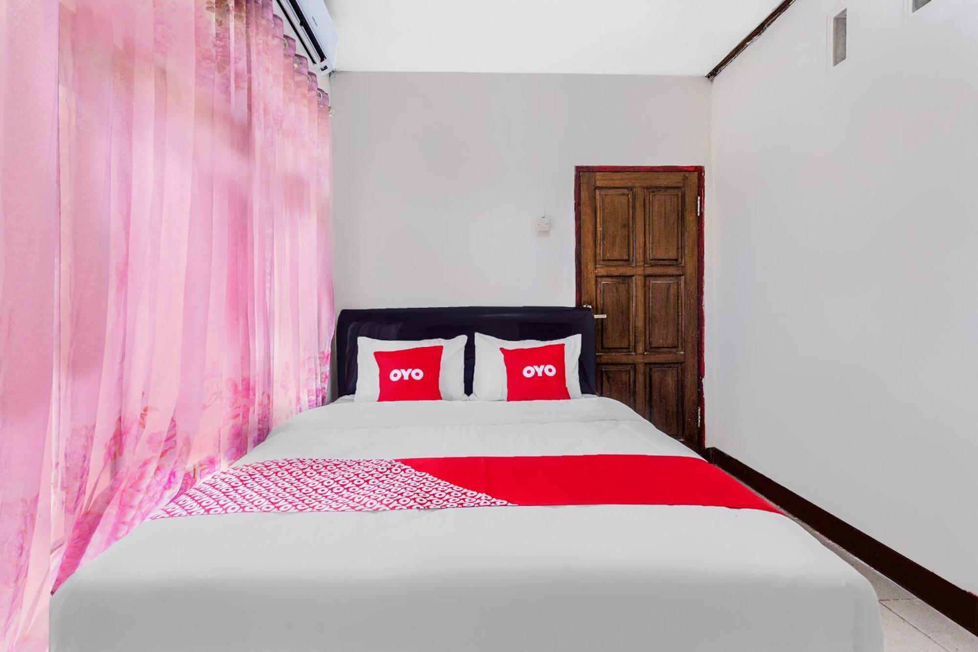 Oyo 1837 Telone Bungalow Palebah Εξωτερικό φωτογραφία